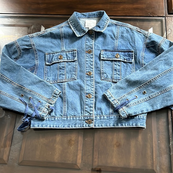 A Loves A
Lace Up Sleeve Convertible Collar Denim Statement Jacket - Picture 4 of 13